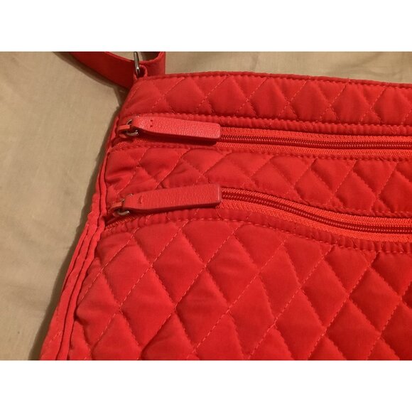Vera Bradley Red Quilted Crossbody Bag With Adjustable Strap & Multiple Zipper P - Picture 6 of 16